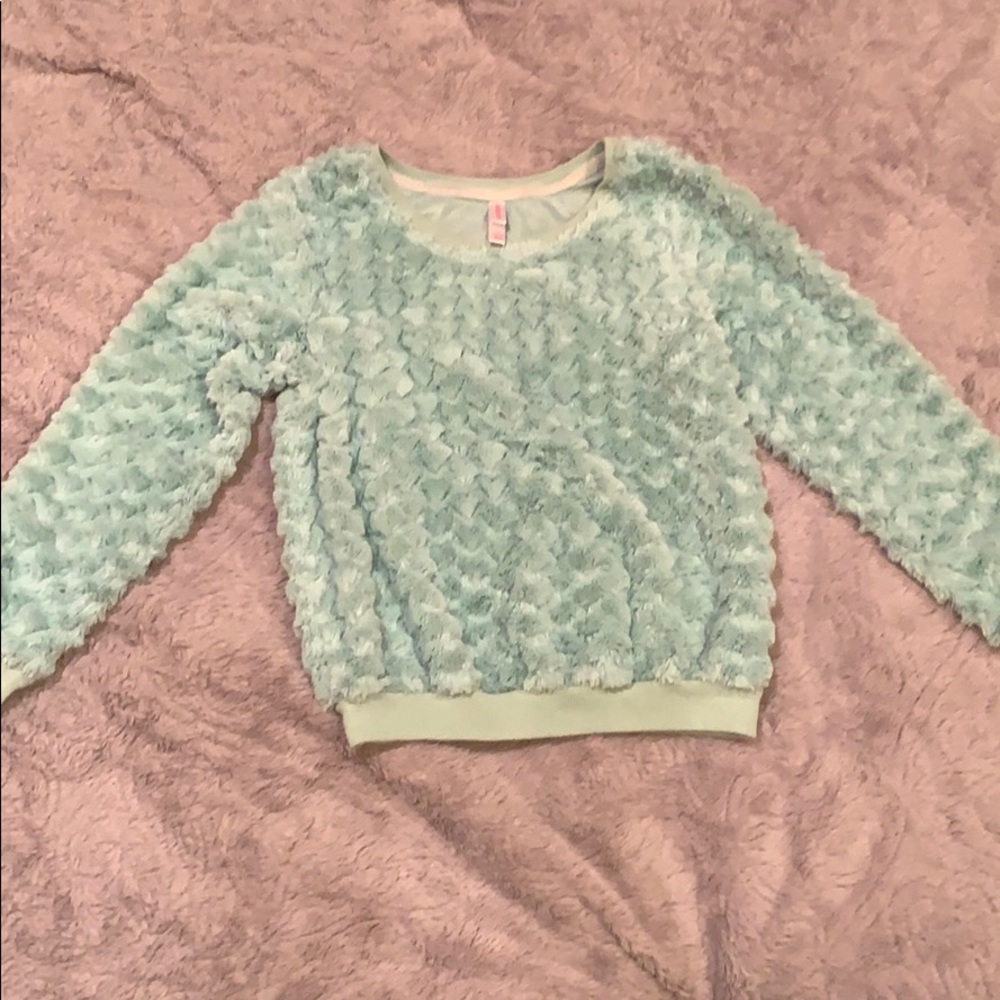 Shirt/sweater